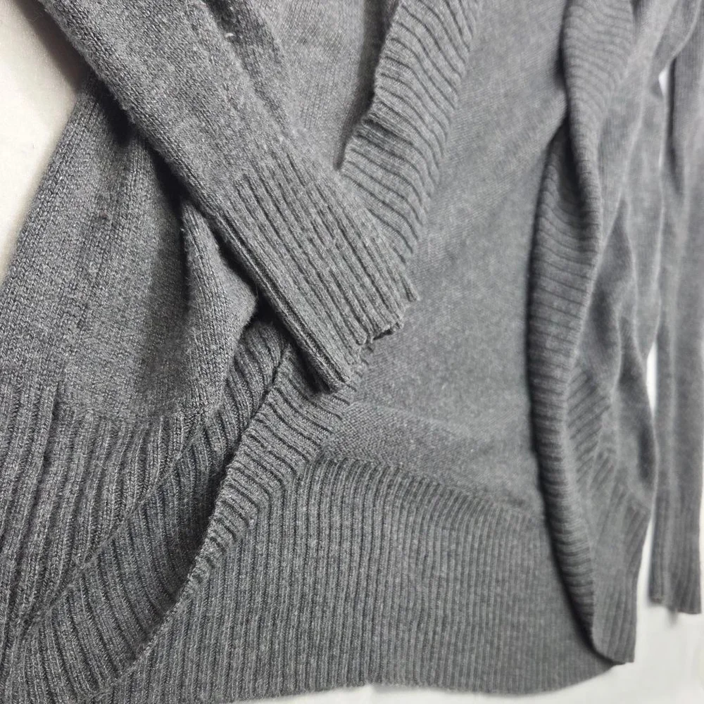 Women's LOFT Gray Open Front Cardigan Sweater M - Picture 5 of 8